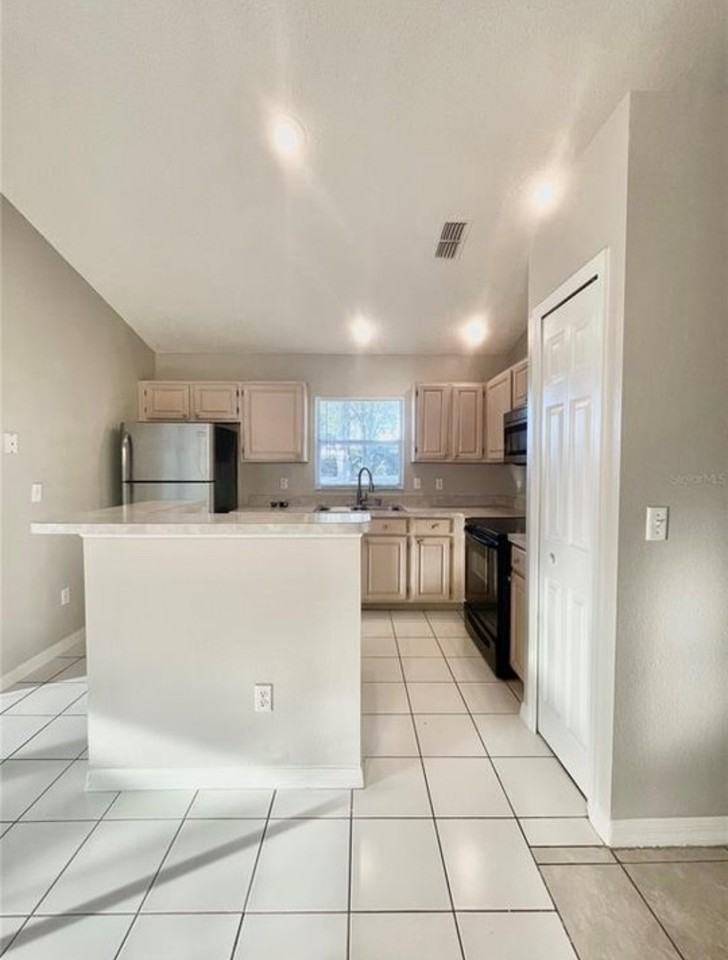 201 Lake Davenport Blvd #NA - Photo 3 of 11