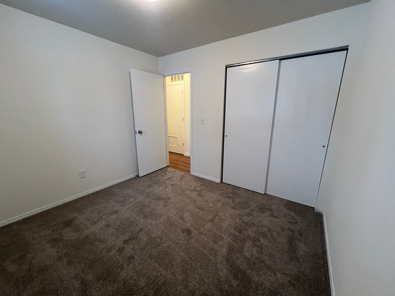 1574 N Copper Creek Rd - Photo 3 of 7