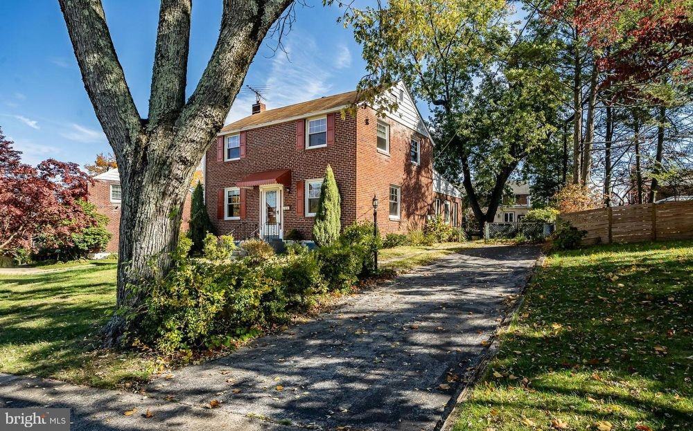 33 Sterner Ave - Photo 3 of 41