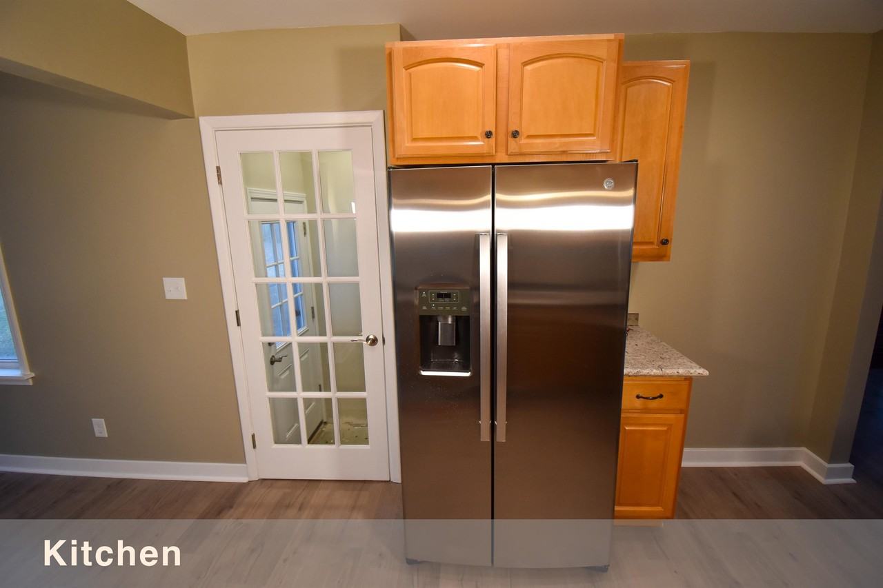 4823 Glenmina Dr #1 - Photo 3 of 24
