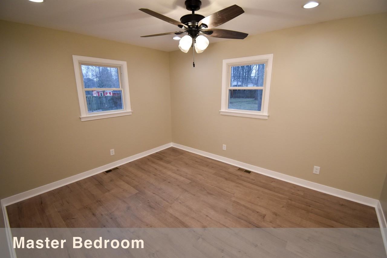 4823 Glenmina Dr #1 - Photo 6 of 24