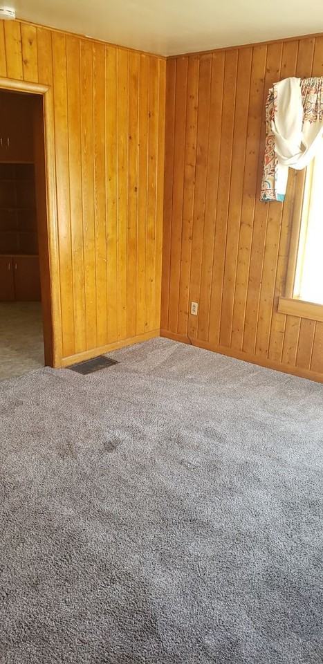 234 E 15th St - Photo 6 of 16