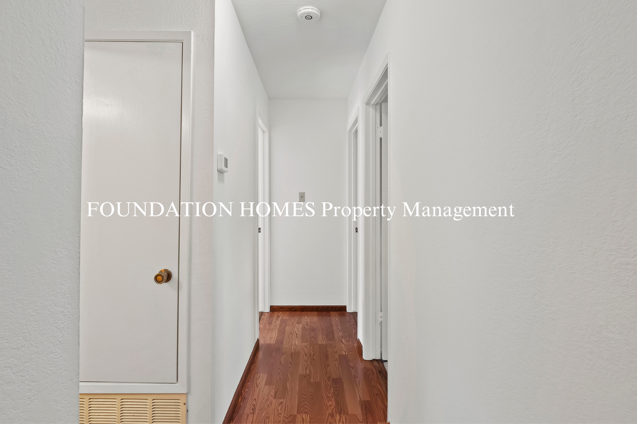 158 Roundtree Blvd - Photo 7 of 14