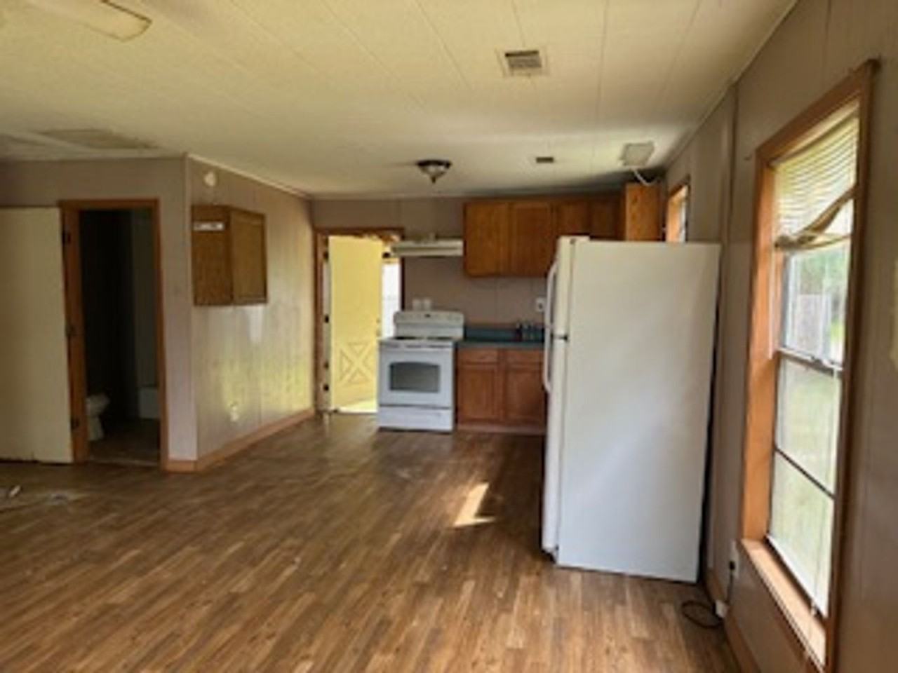 3461 Highway 8 - Photo 3 of 4