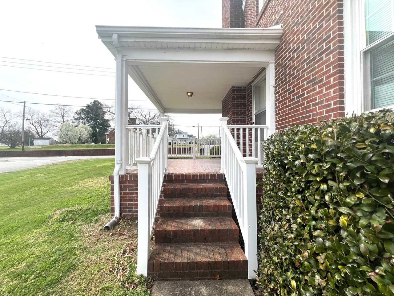 200 Church St - Photo 3 of 23