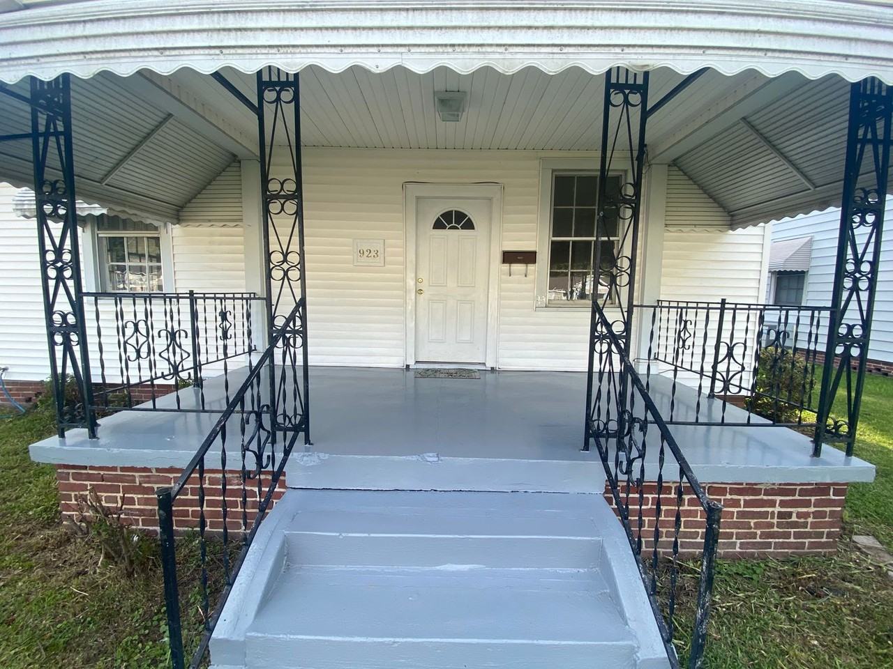 923 Martin Ave - Photo 2 of 18