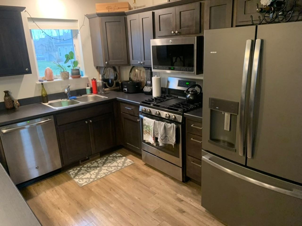 3255 Breeze Ln - Photo 2 of 12