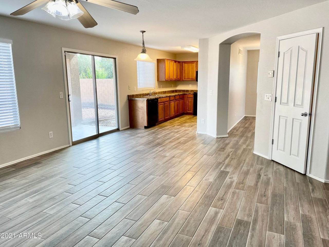 9820 W Pioneer St - Photo 2 of 43