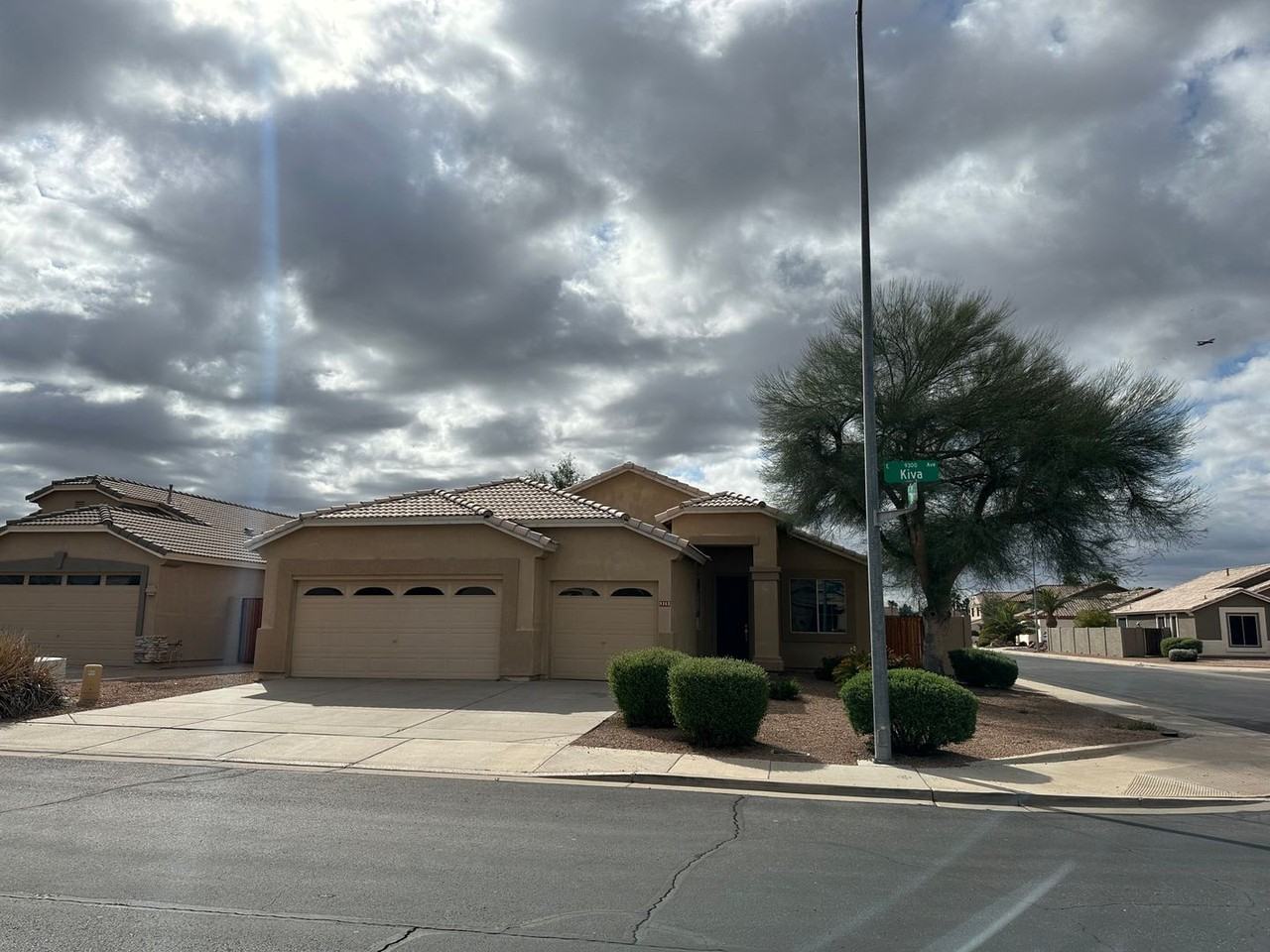 9363 E Kiva Ave - Photo 2 of 15