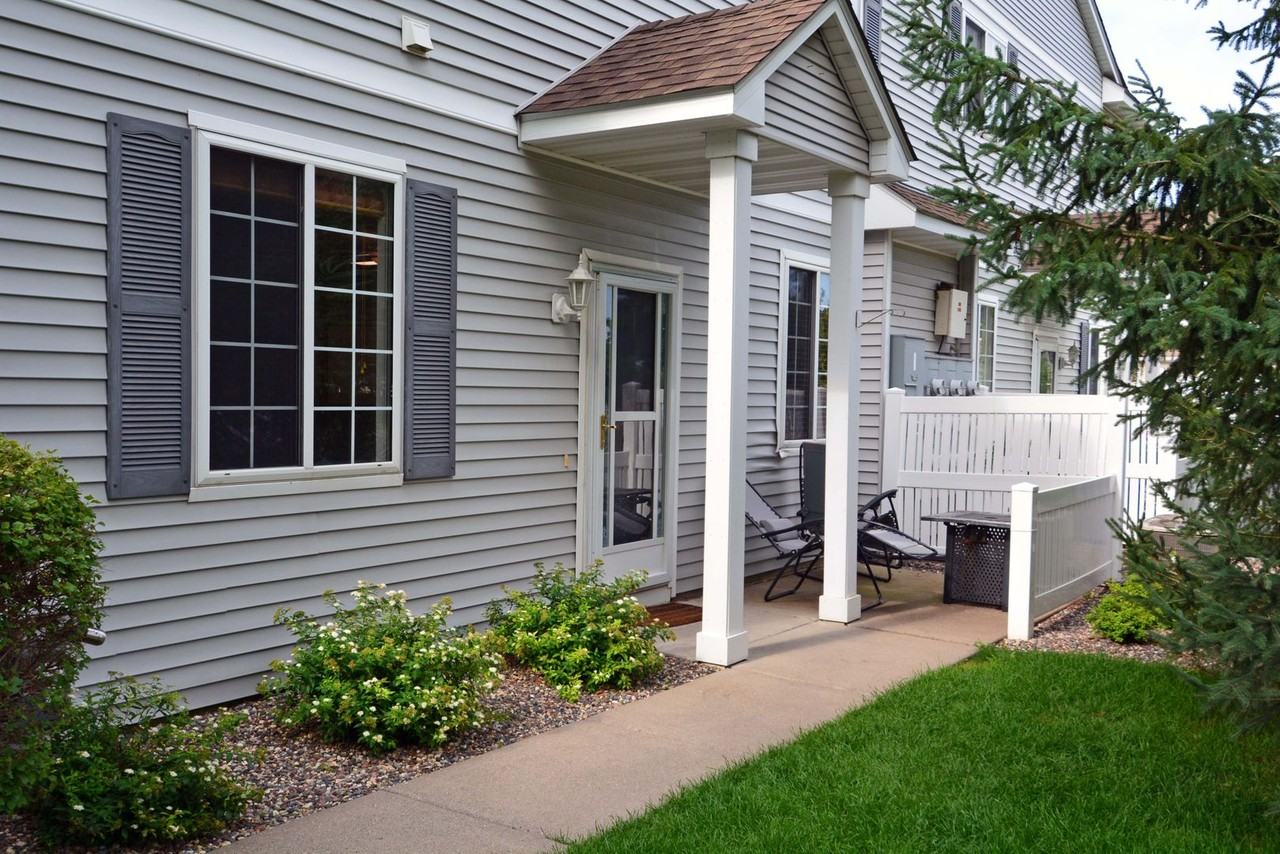 333 Frederick Cir - Photo 2 of 20