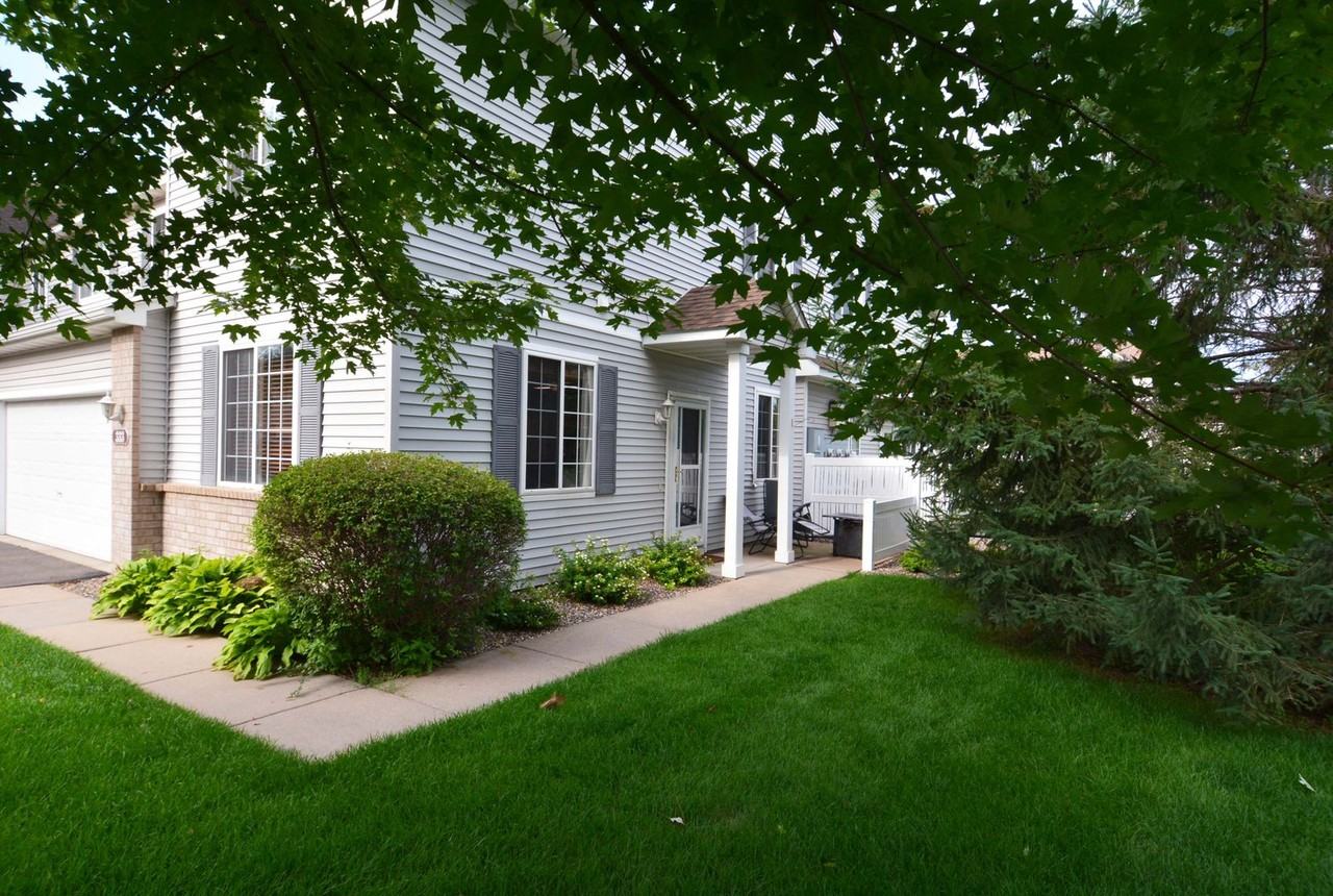 333 Frederick Cir - Photo 3 of 20