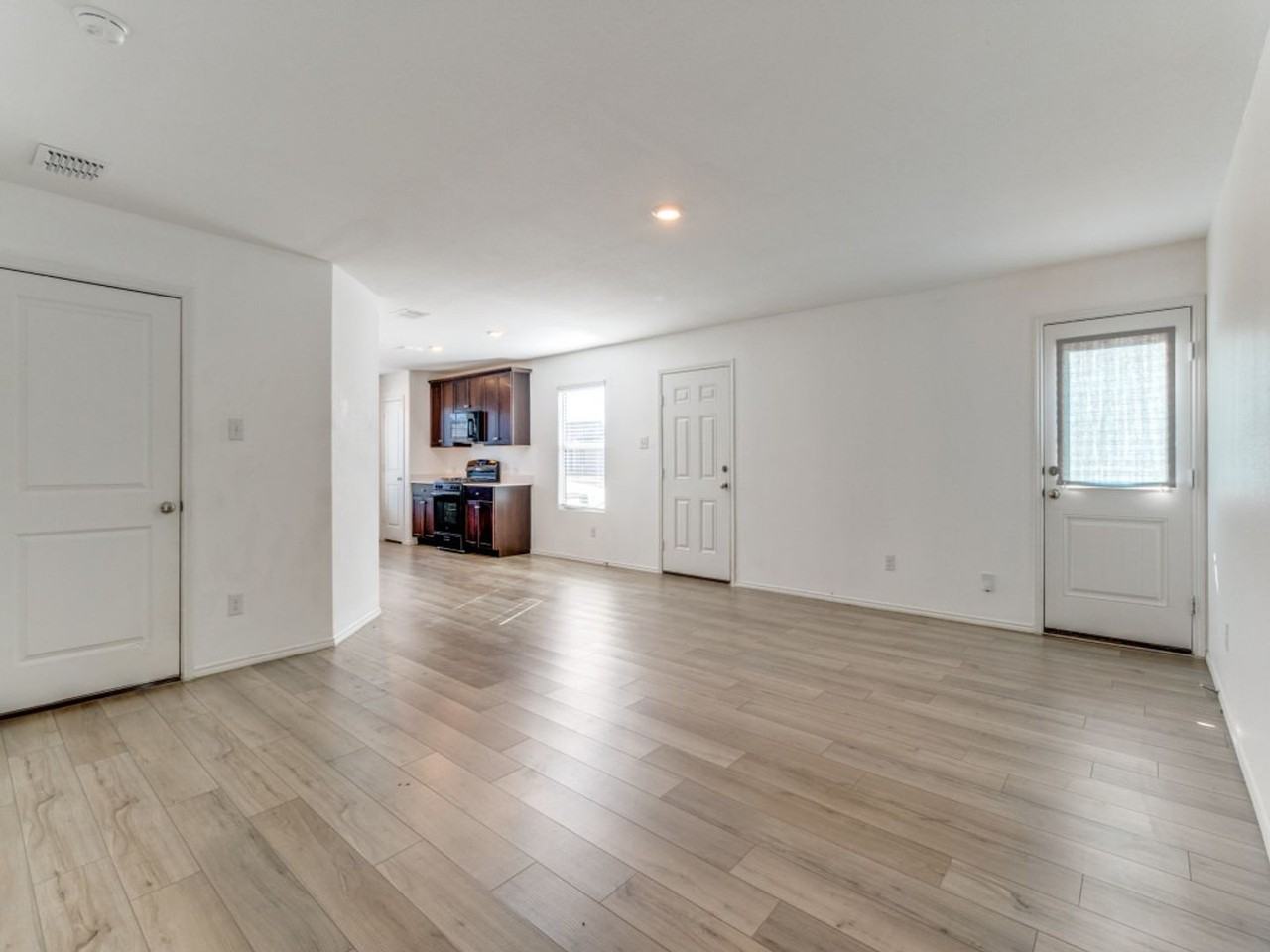 3112 Coyote Way - Photo 5 of 22