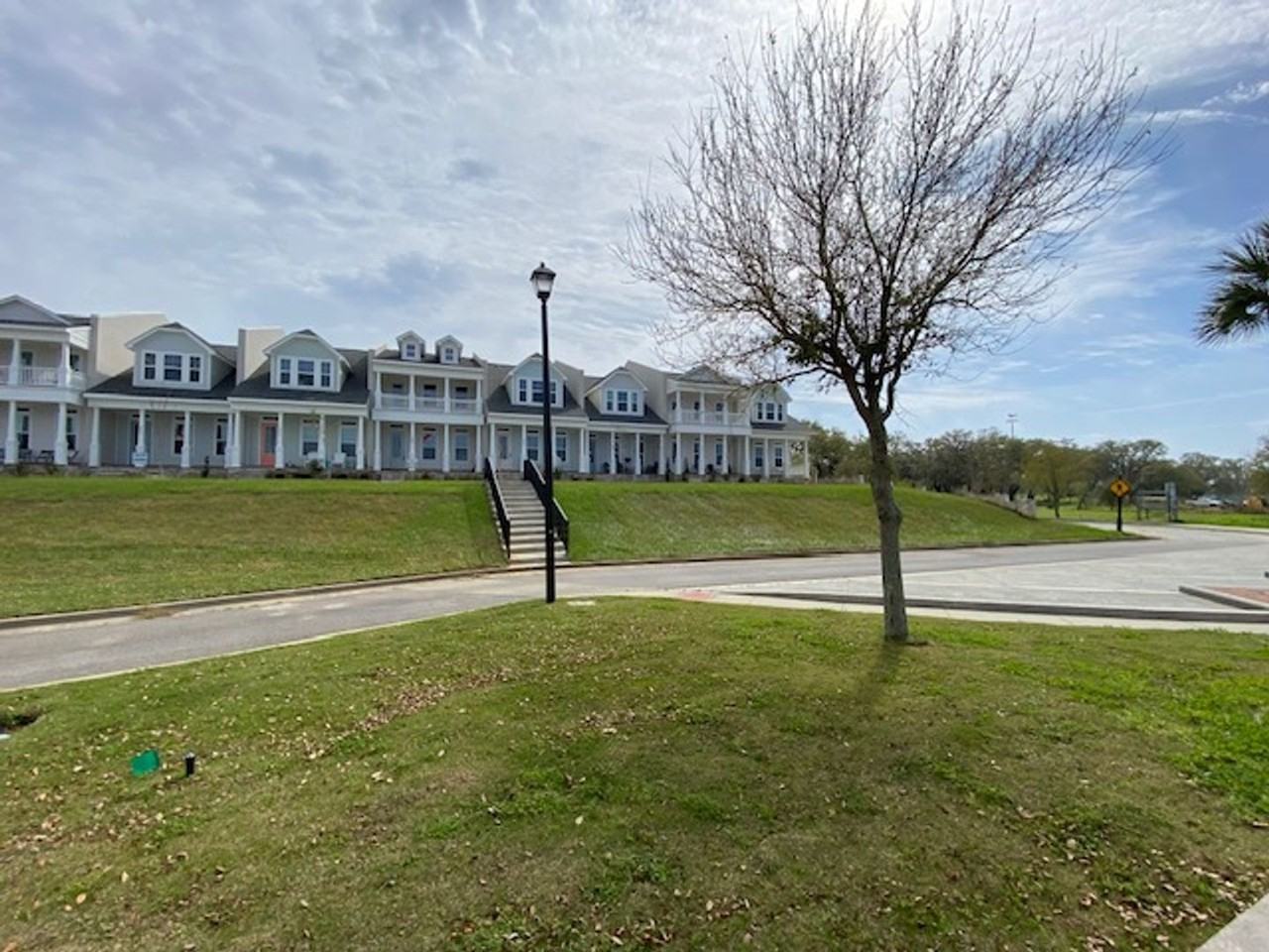 3004 Dock St - Photo 2 of 19