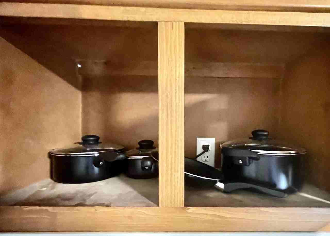 Meadowview Dr - Photo 7 of 13