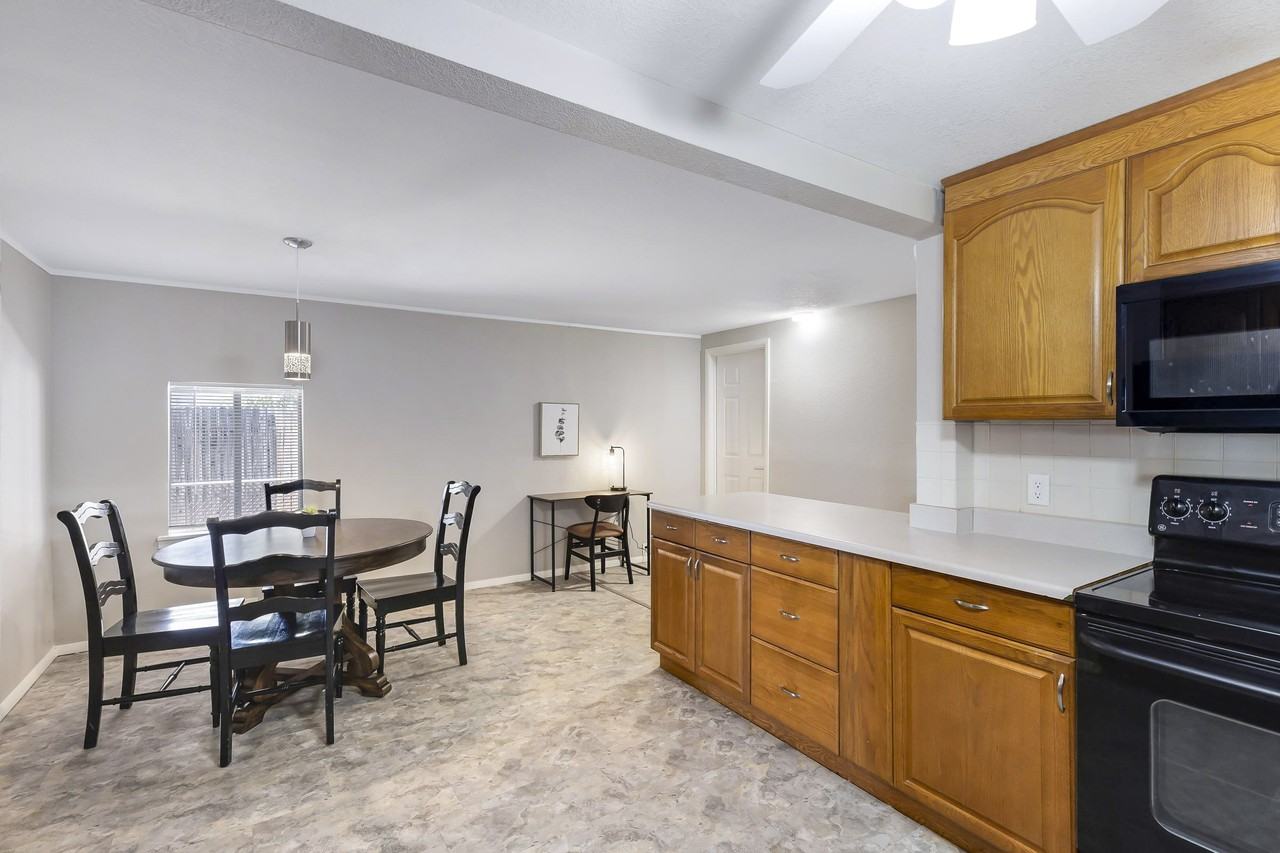 E Albany St - Photo 4 of 13