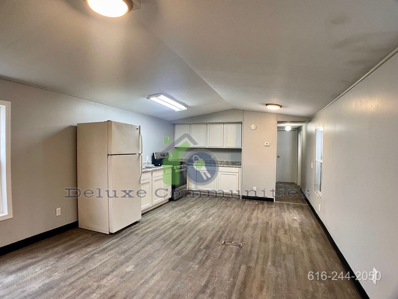 123 Merson Rd - Photo 3 of 11