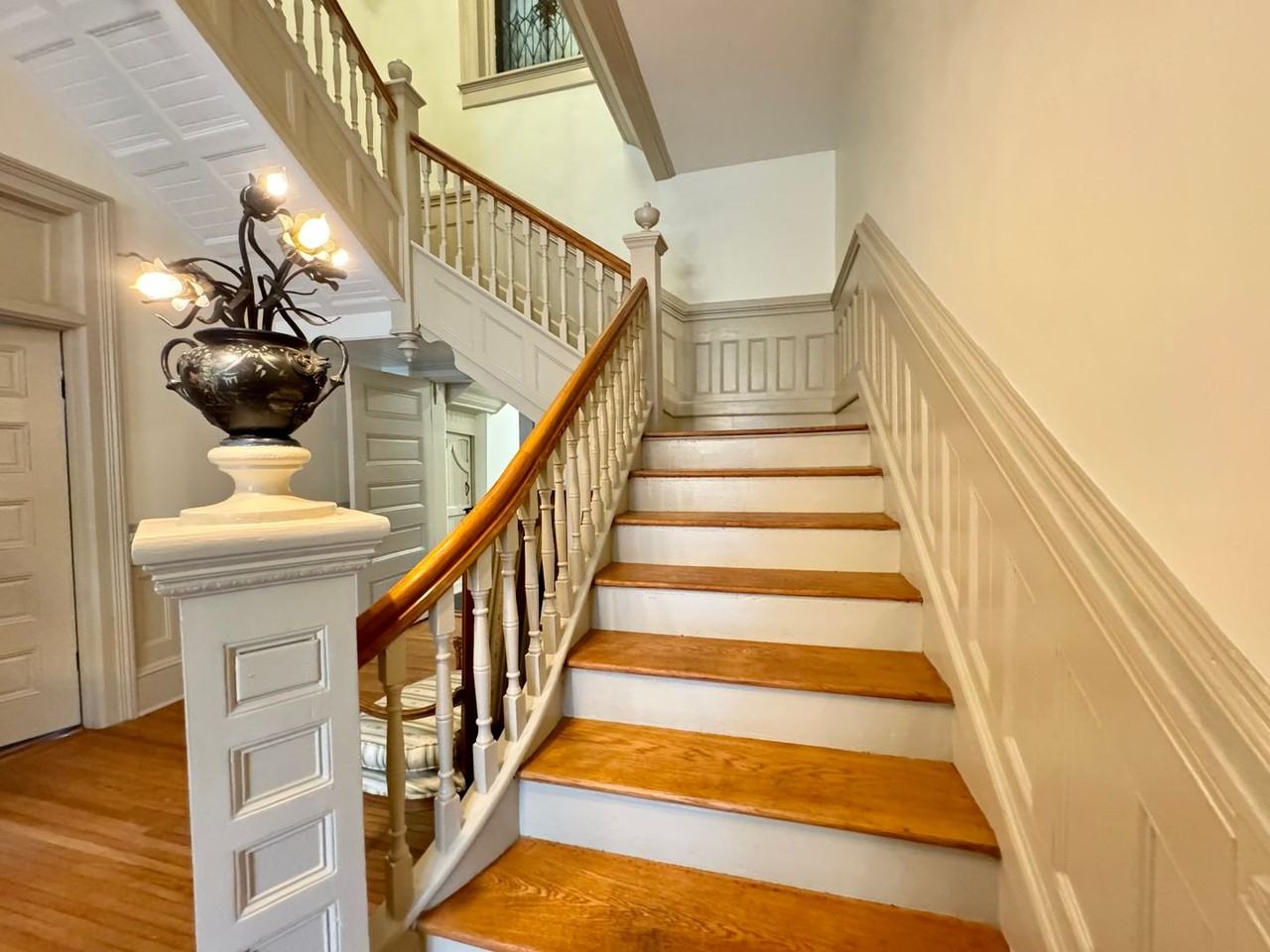 1319 North Main Street - Photo 4 of 18