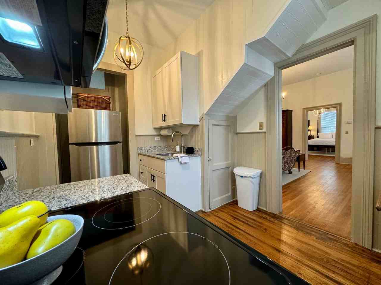 1319 North Main Street - Photo 7 of 18