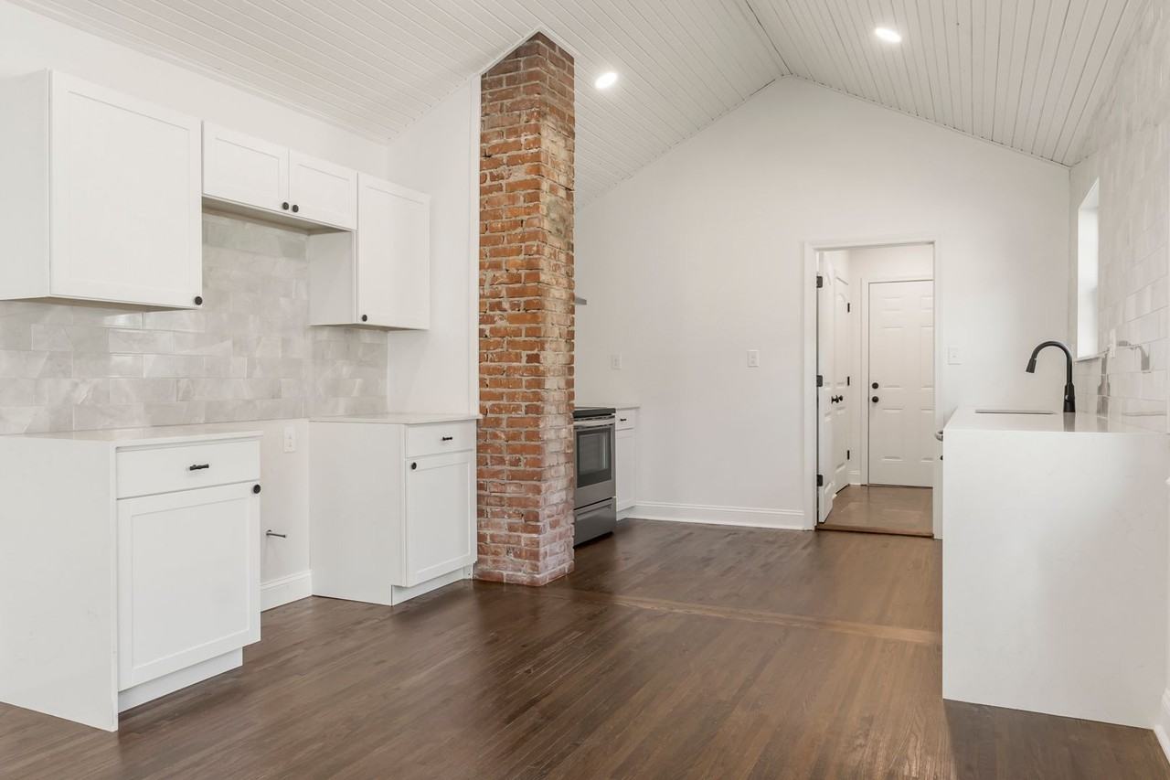 1166 N Boston Pl - Photo 7 of 20