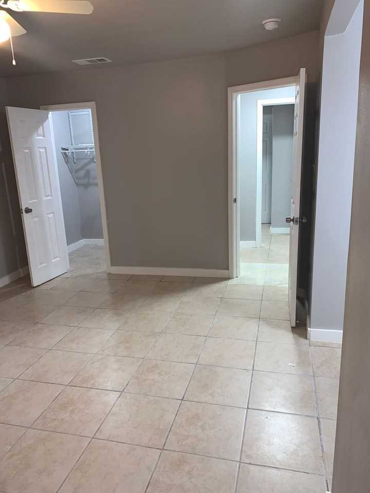 6816 W Coronet Ct - Photo 2 of 15