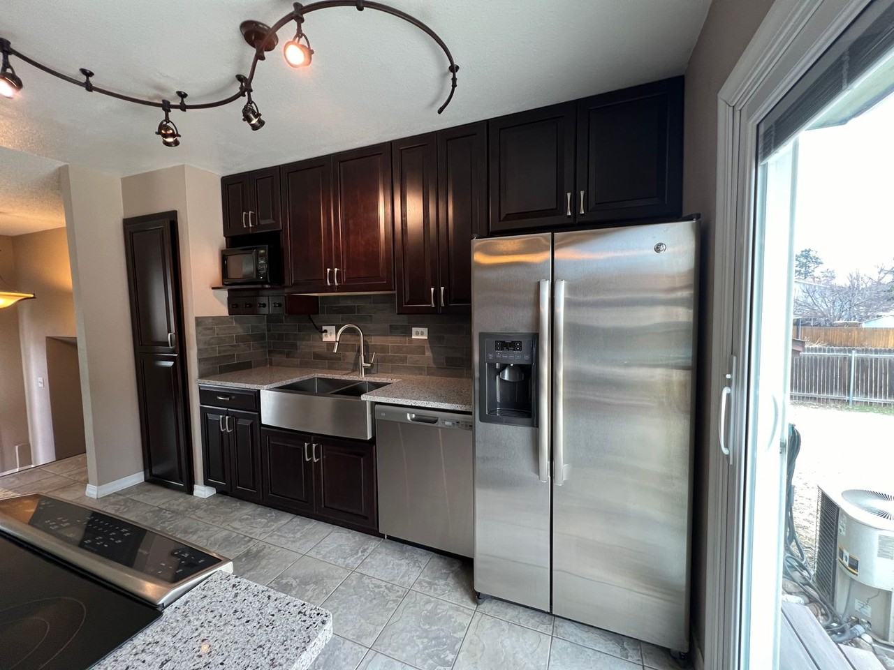 2706 Flintridge Dr - Photo 6 of 24