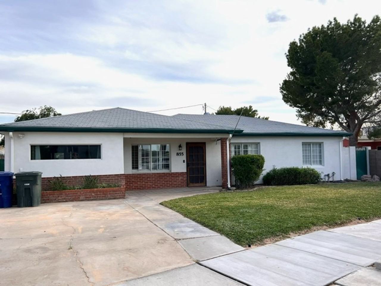 855 W 19th Pl - Photo 2 of 18