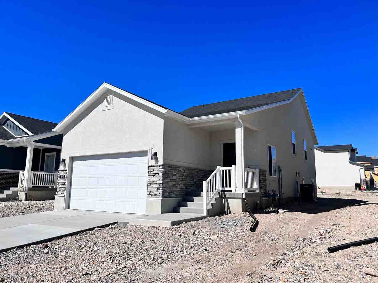 528 S Oracle St - Photo 2 of 35