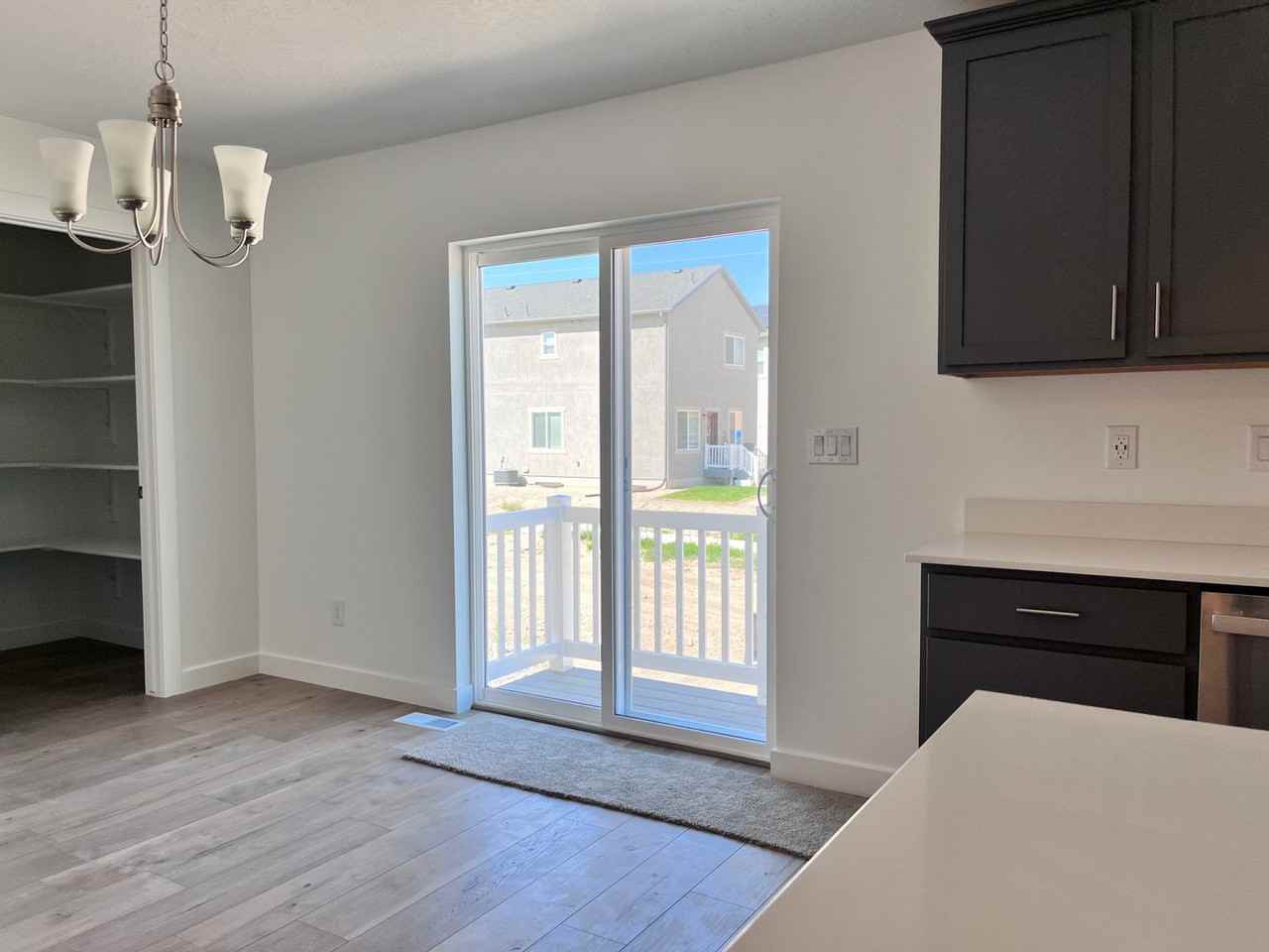 528 S Oracle St - Photo 3 of 35