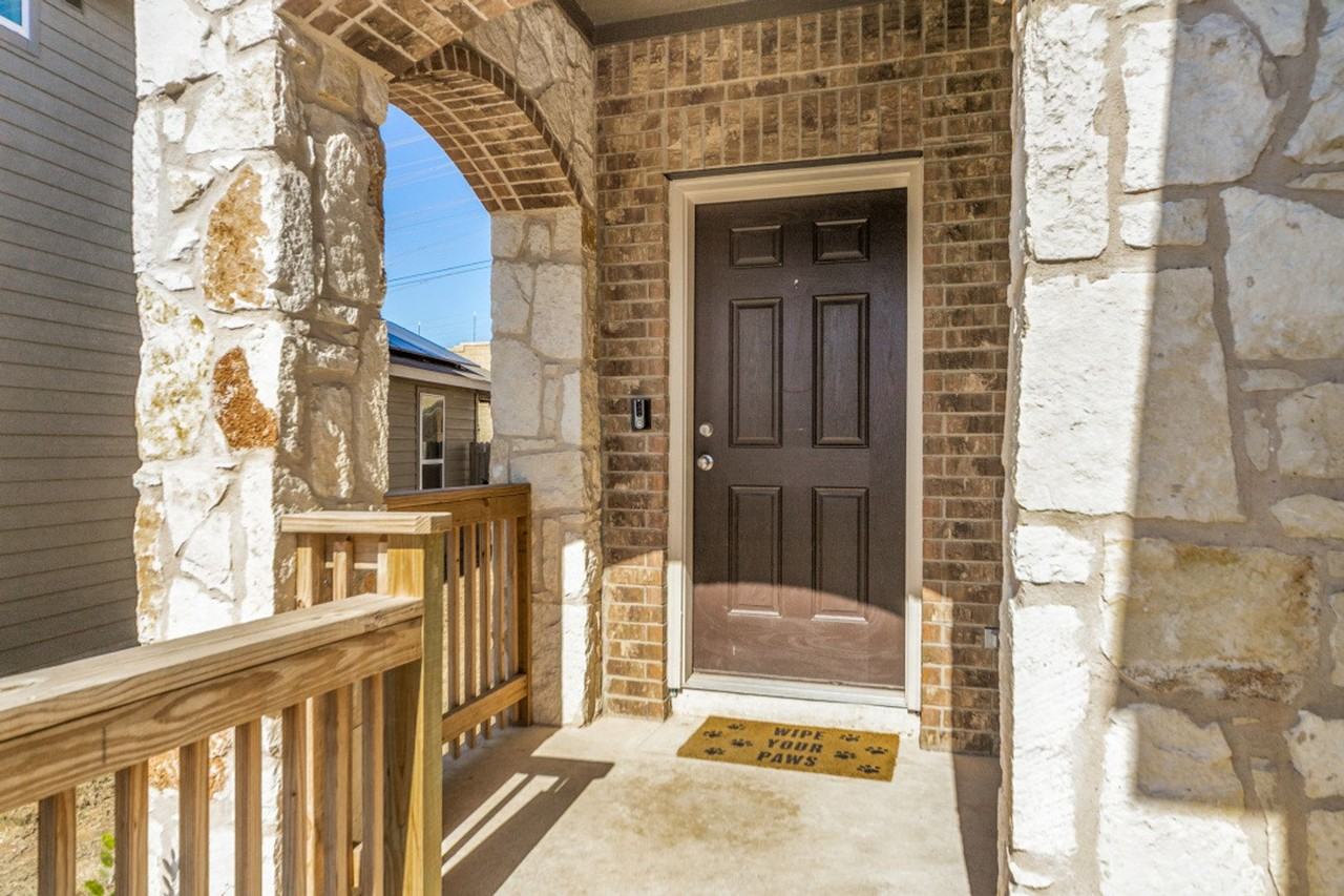 10331 Braunig - Photo 2 of 15