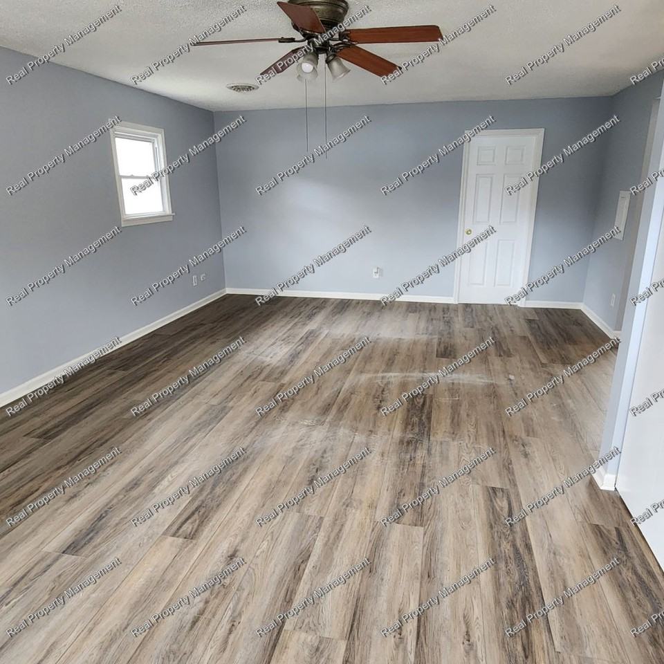 6271 Oregon St - Photo 3 of 13