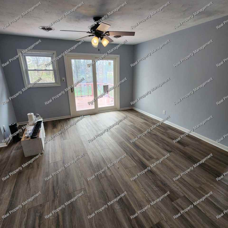 6271 Oregon St - Photo 5 of 13