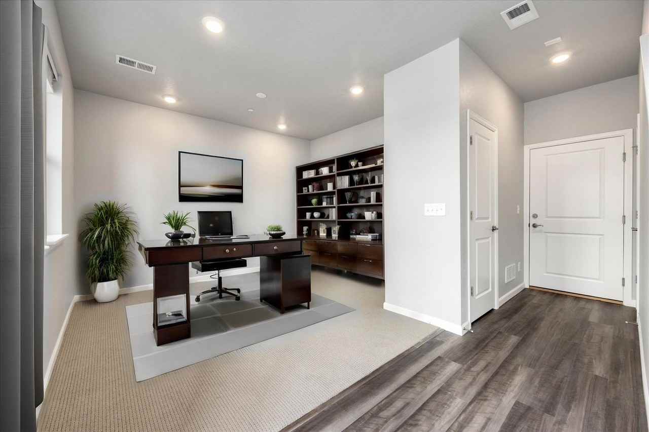 7030 Cumbria Ct - Photo 3 of 27