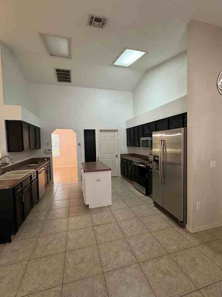 8013 Sw 134th Loop - Photo 3 of 10