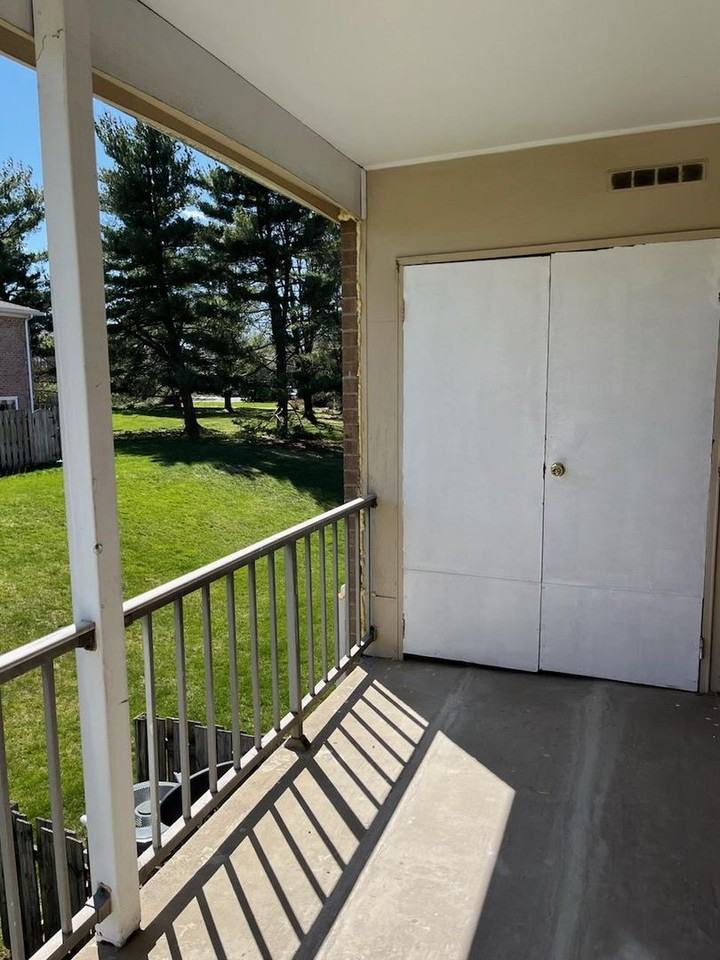 22 Wexford Dr - Photo 7 of 24