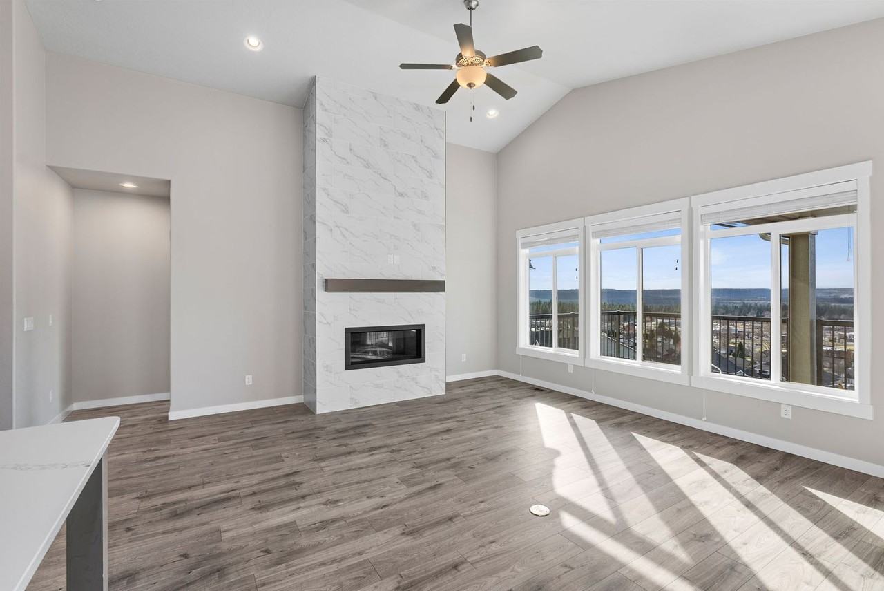 4740 W Derek Ave - Photo 6 of 48