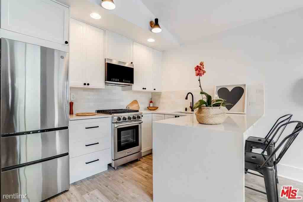 29328 Heathercliff Rd #A - Photo 2 of 11