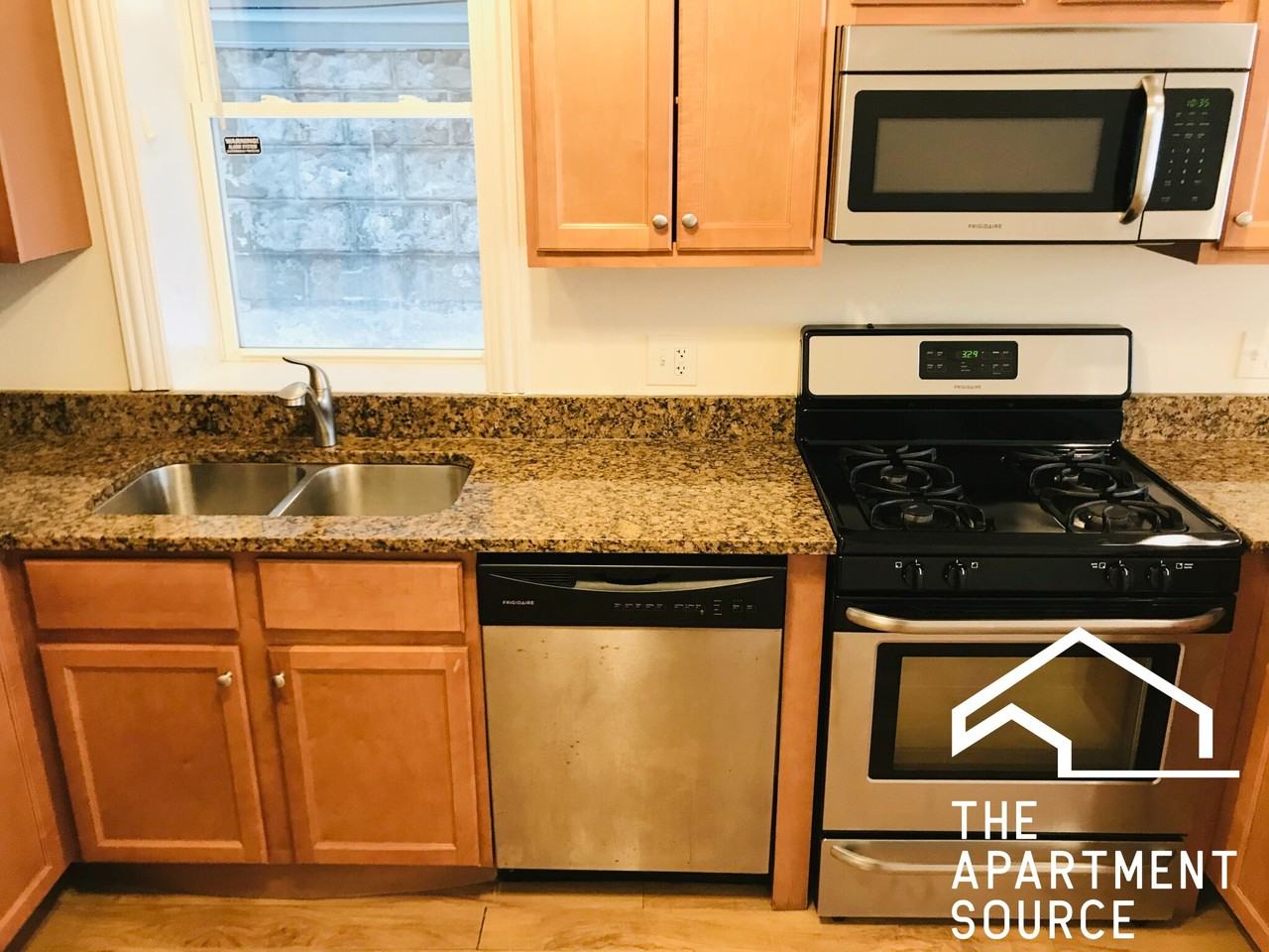 2937 N Allen Ave #G - Photo 2 of 13