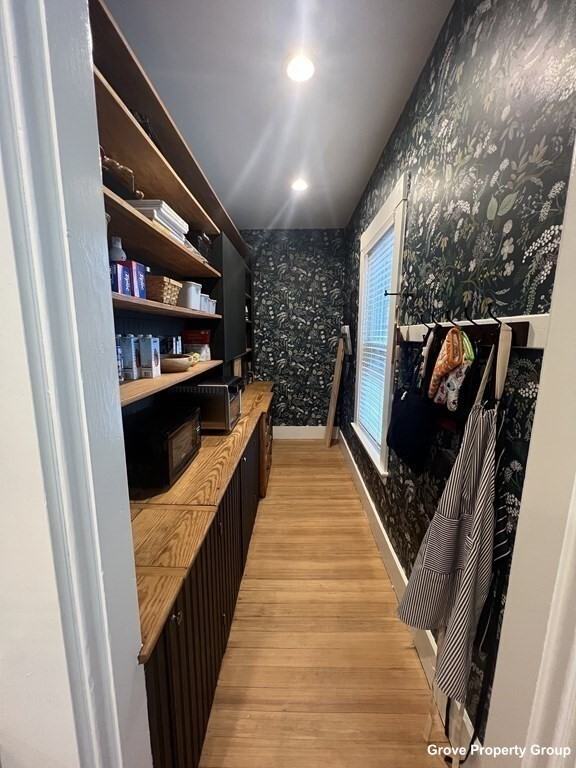 43 Robinson St #3 - Photo 5 of 20