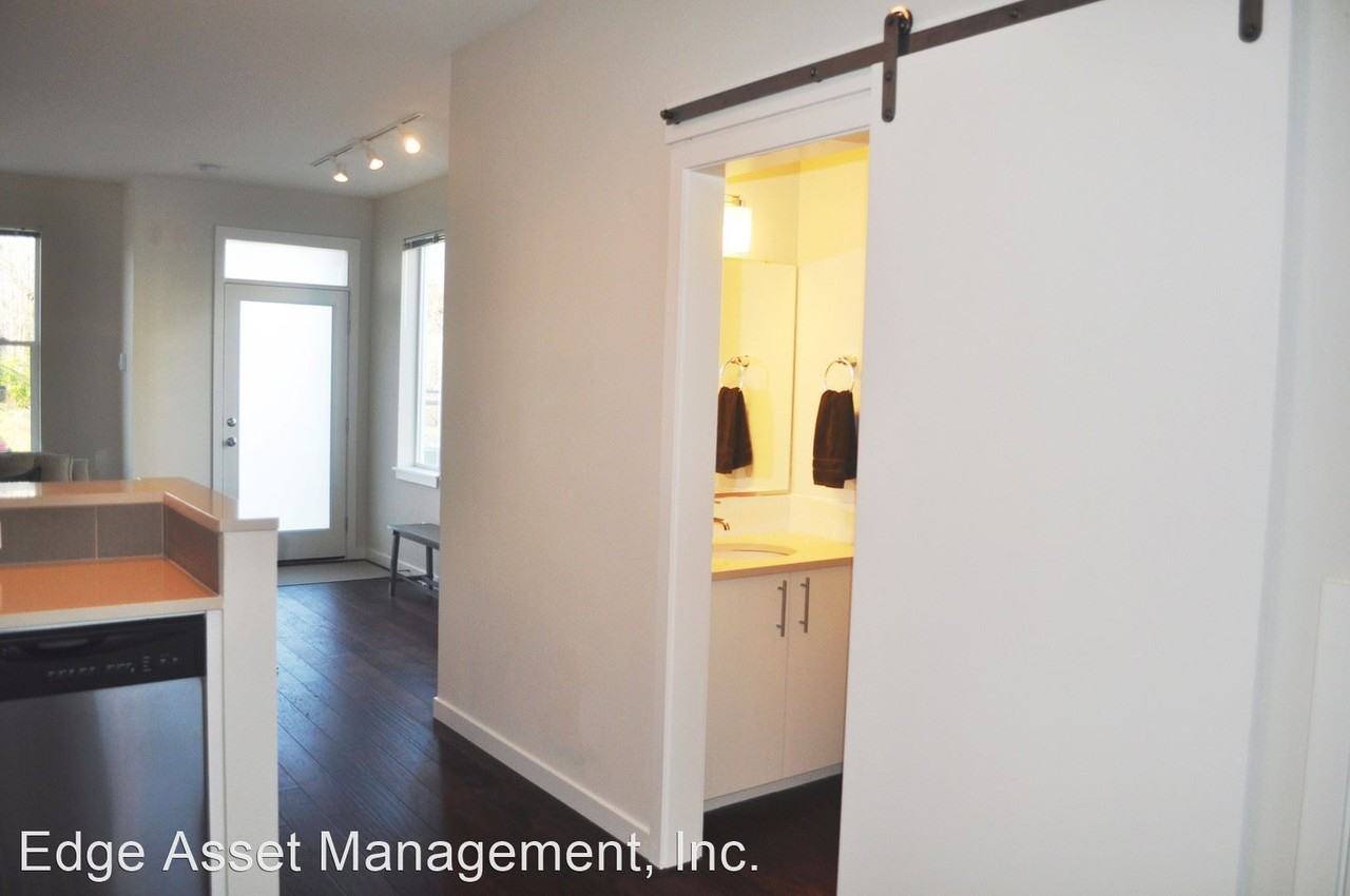 4920-4948 N Gantenbein Ave/4921-4949 N Vancouver Ave - Photo 3 of 20