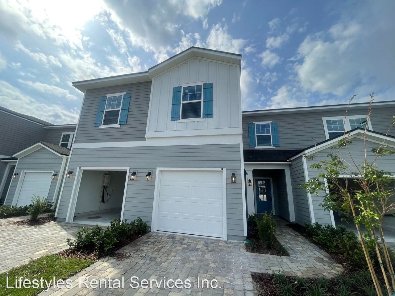 34 Pinebury Ln - Photo 3 of 50