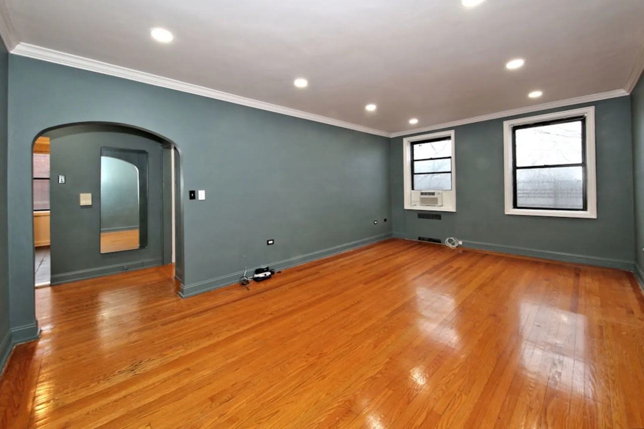 426 Larchmont Acres Apt D - Photo 3 of 10