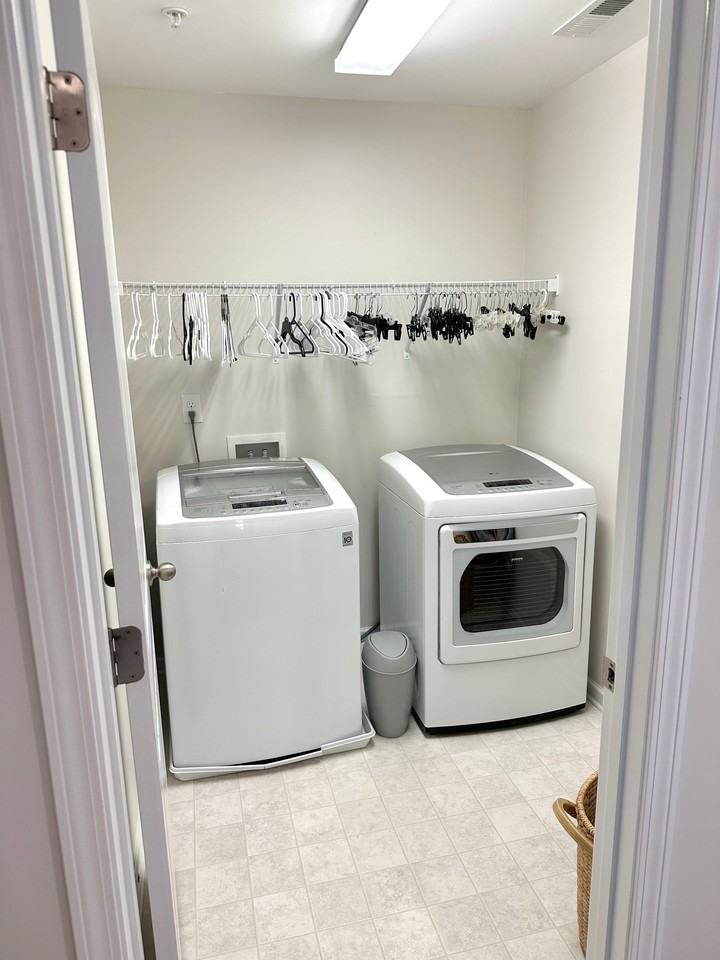 814 Kennear Ln - Photo 3 of 18