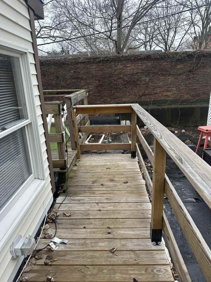 528 E 3rd St #2R - Photo 3 of 9