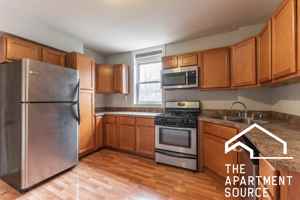featured image of 2921 N Allen Ave #1