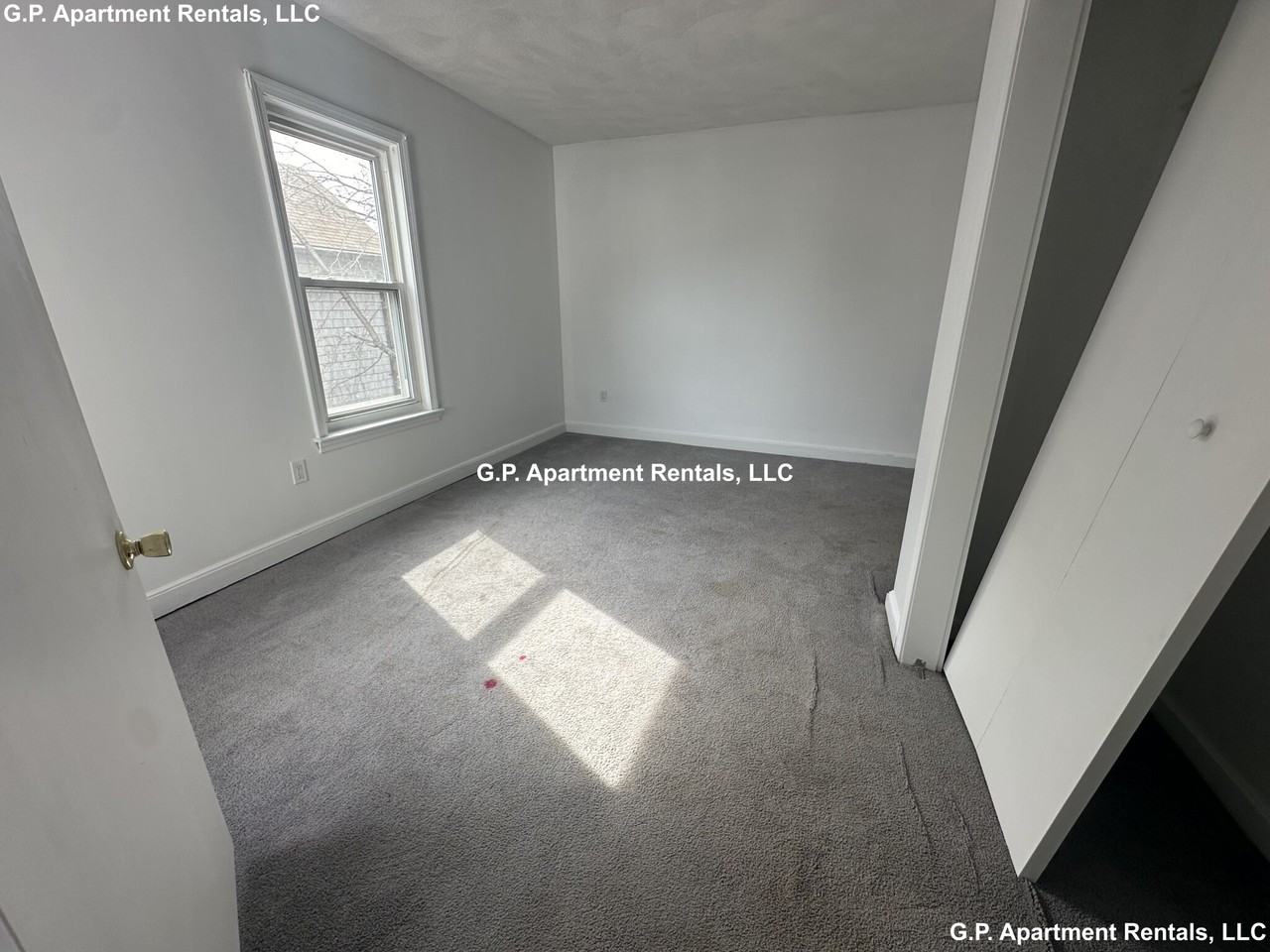 226 Vine St #2 - Photo 3 of 11