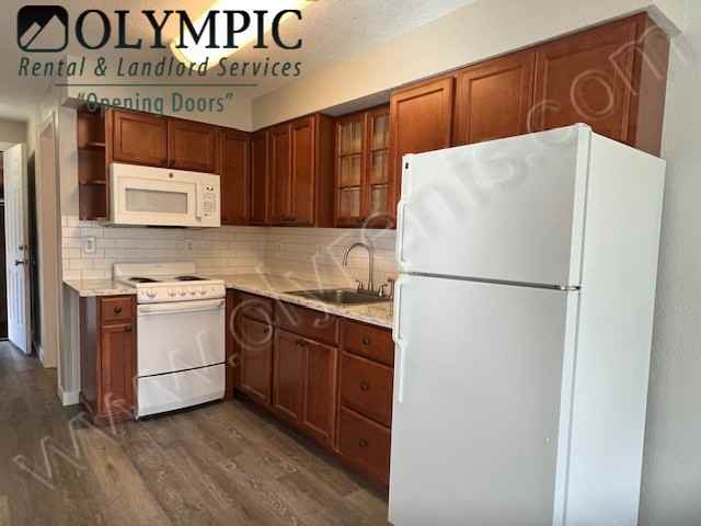 902 North St Se - Photo 3 of 8