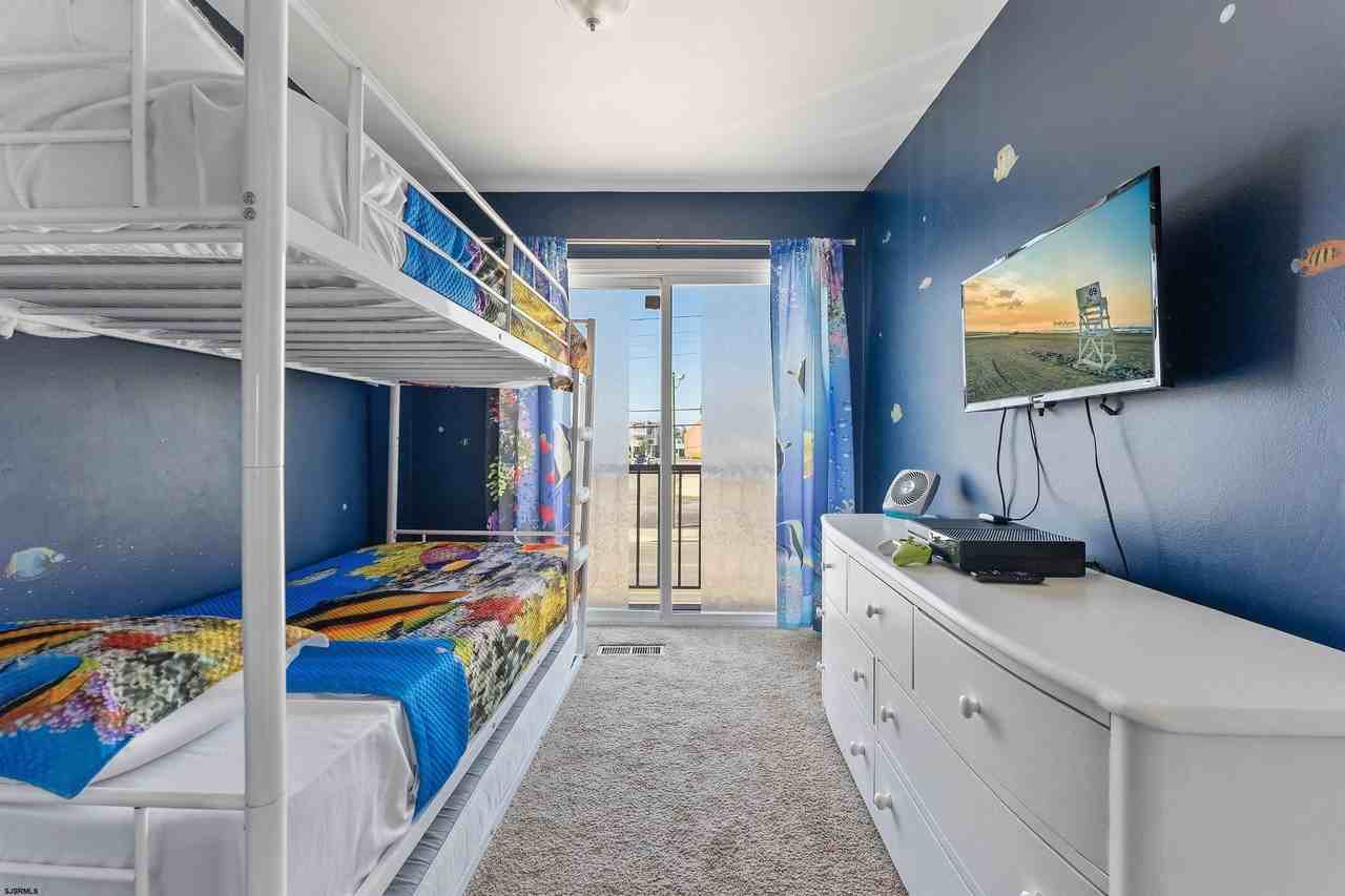 101 East Oak Avenue - Photo 7 of 8