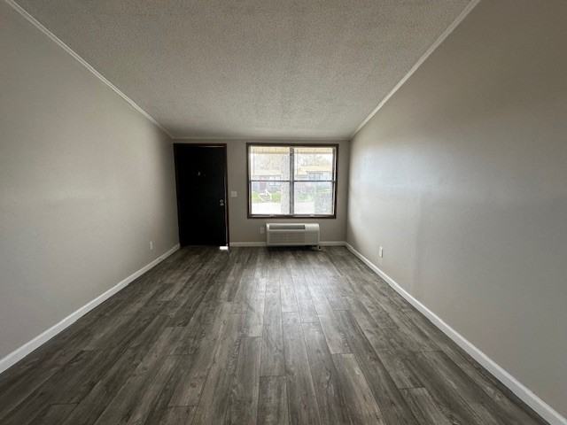 101 Red Deer Dr - Photo 3 of 4