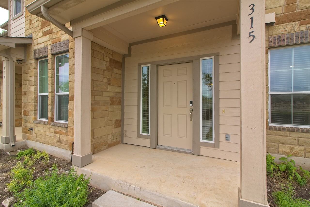 315 N Heatherwilde Blvd - Photo 5 of 30