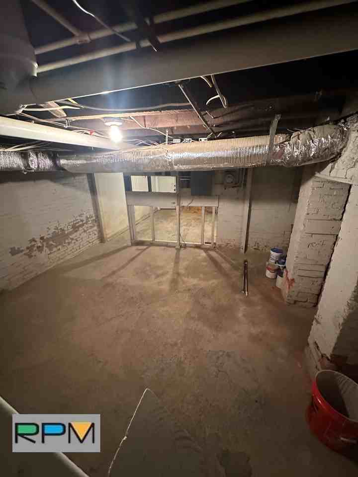 2903 Walbrook Ave - Photo 3 of 15